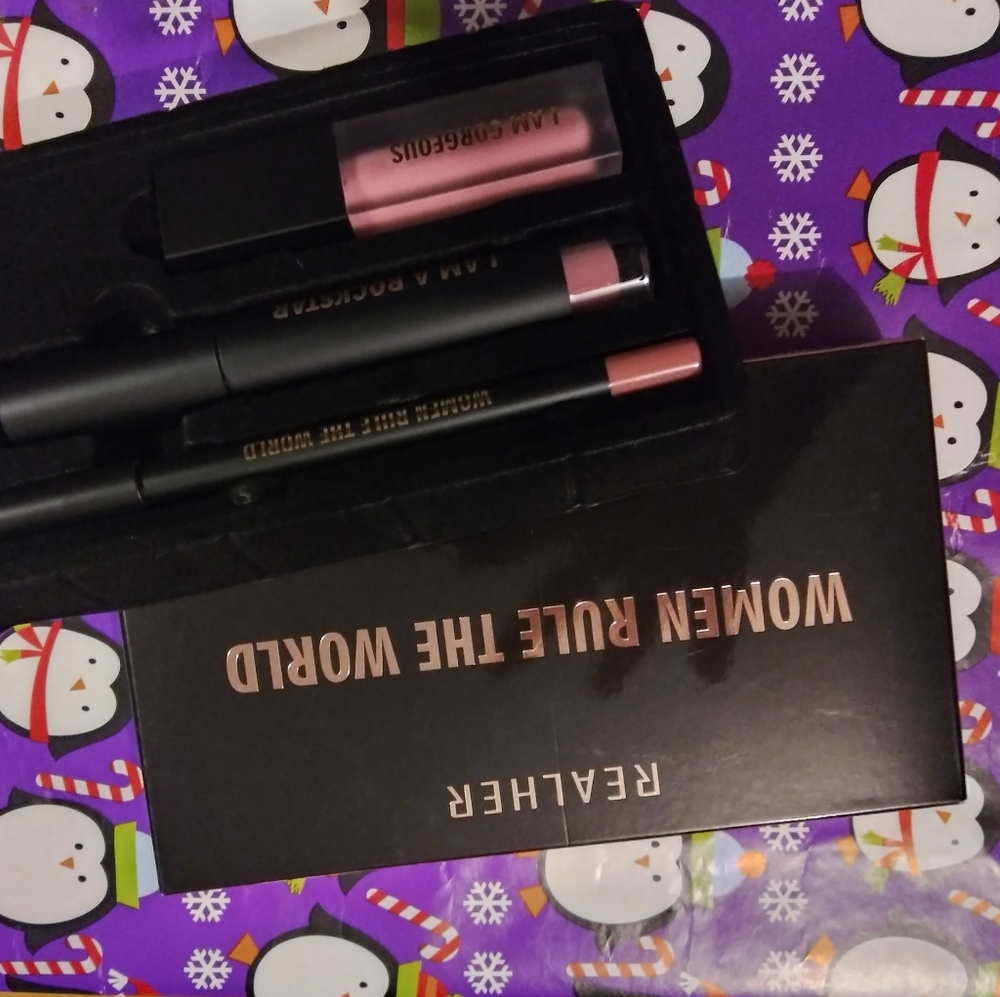 Lip kit